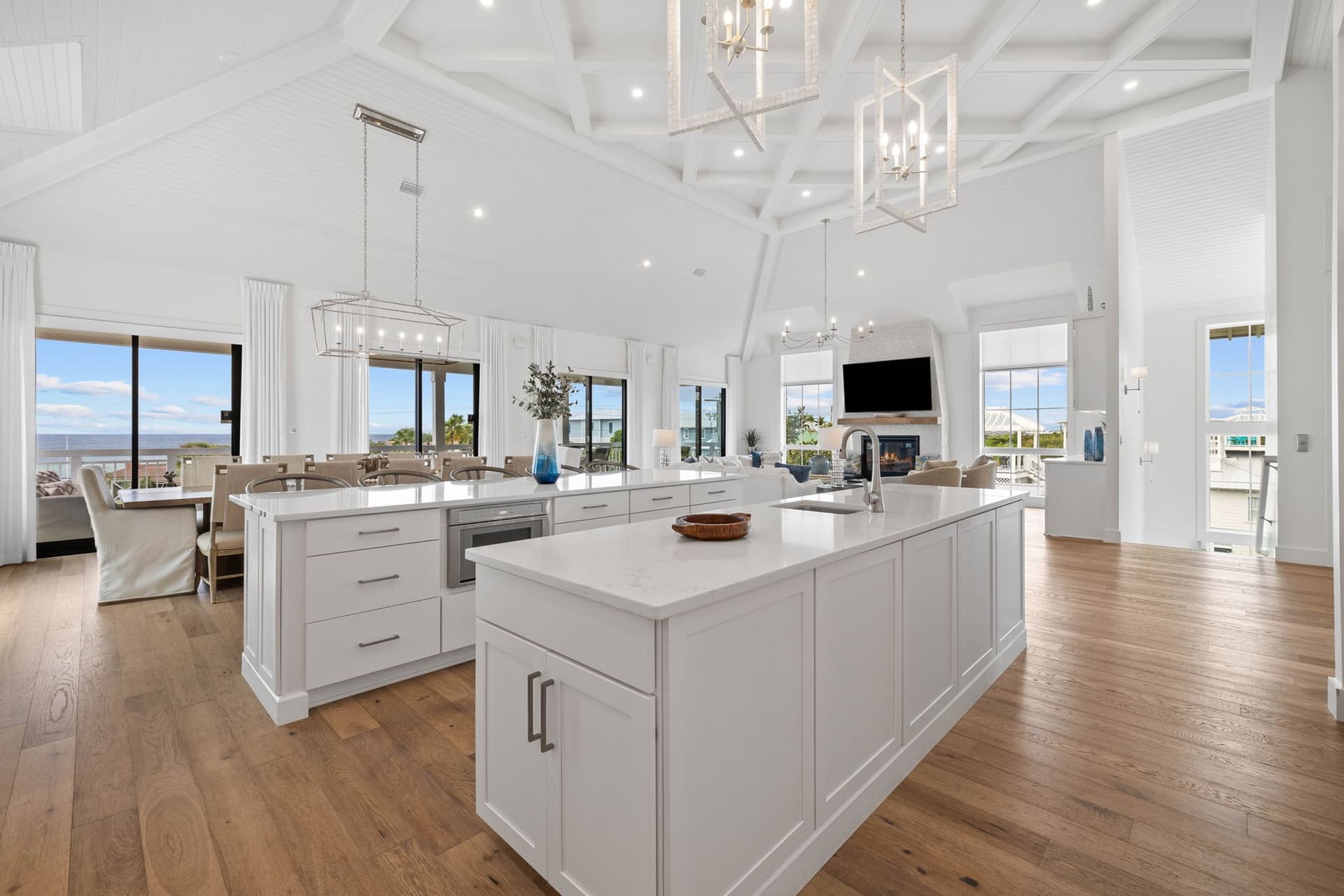 Eyes on Sunrise - Image 11