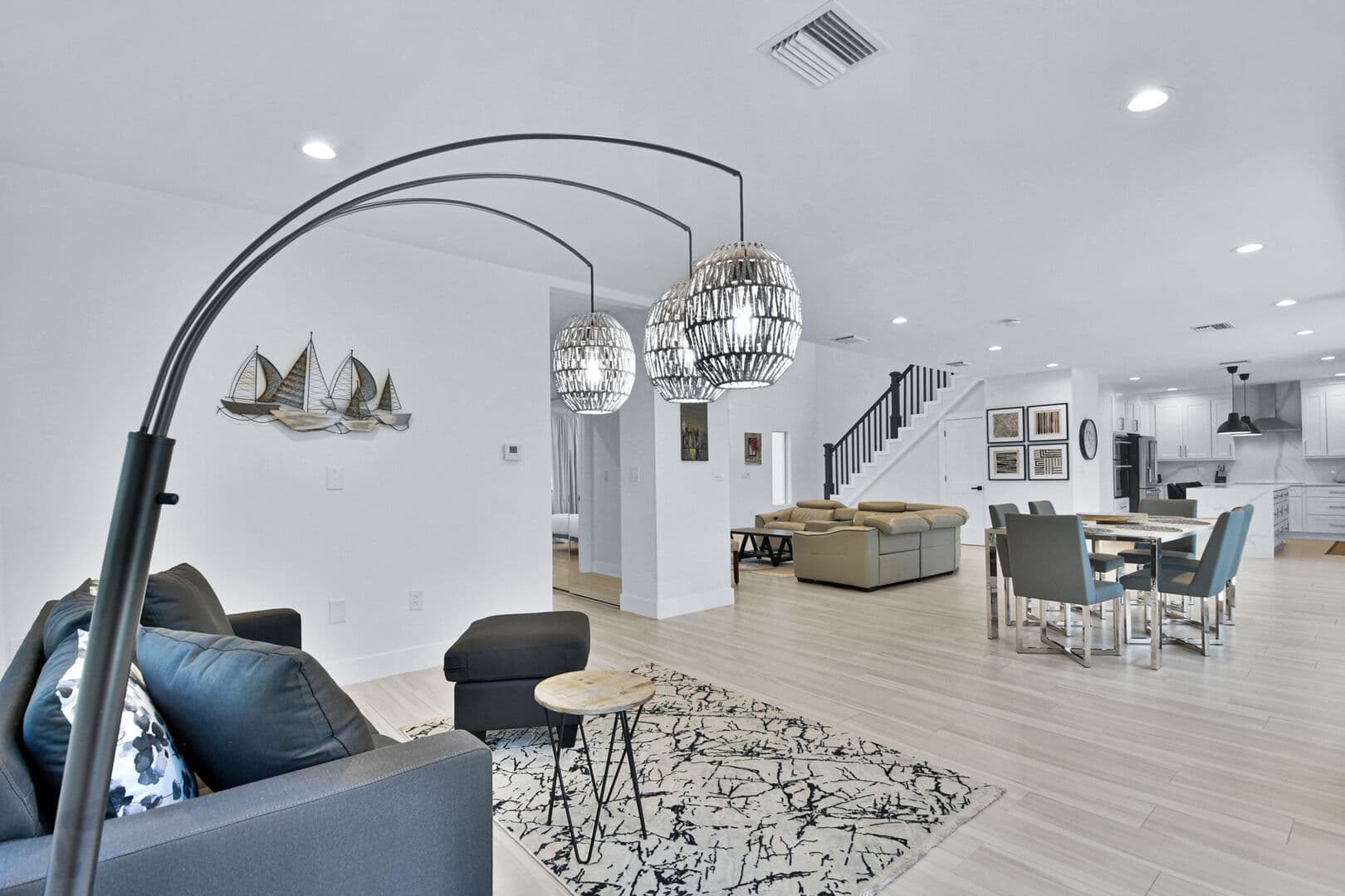 Imperial Point House  - Image 15