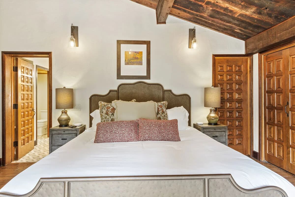 Creekside Chateau - Image 19