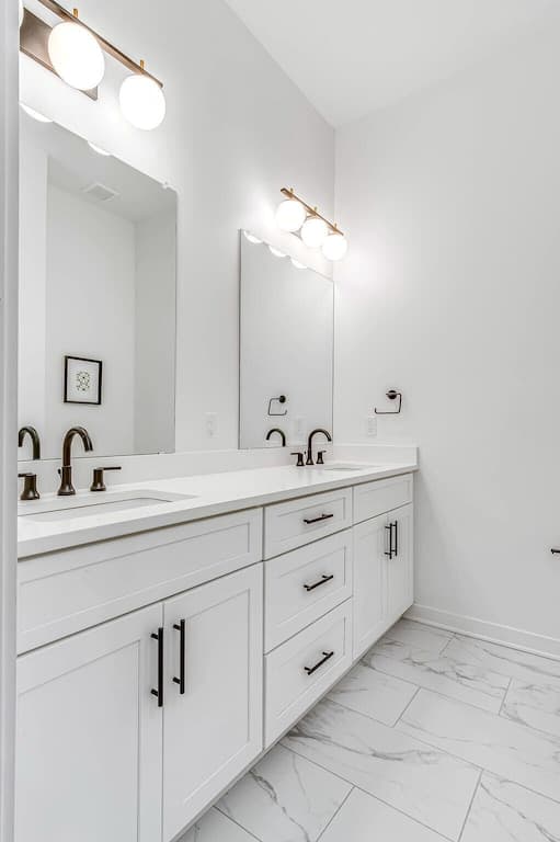 Highland Station - Image 14