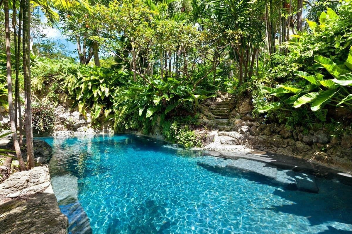 Wisteria Manor - Image 2