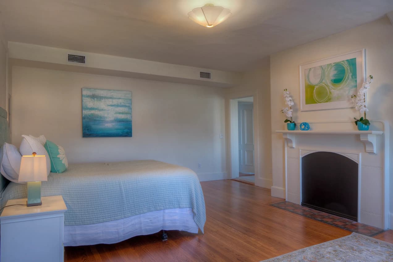 Cliffside Estate - Image 37