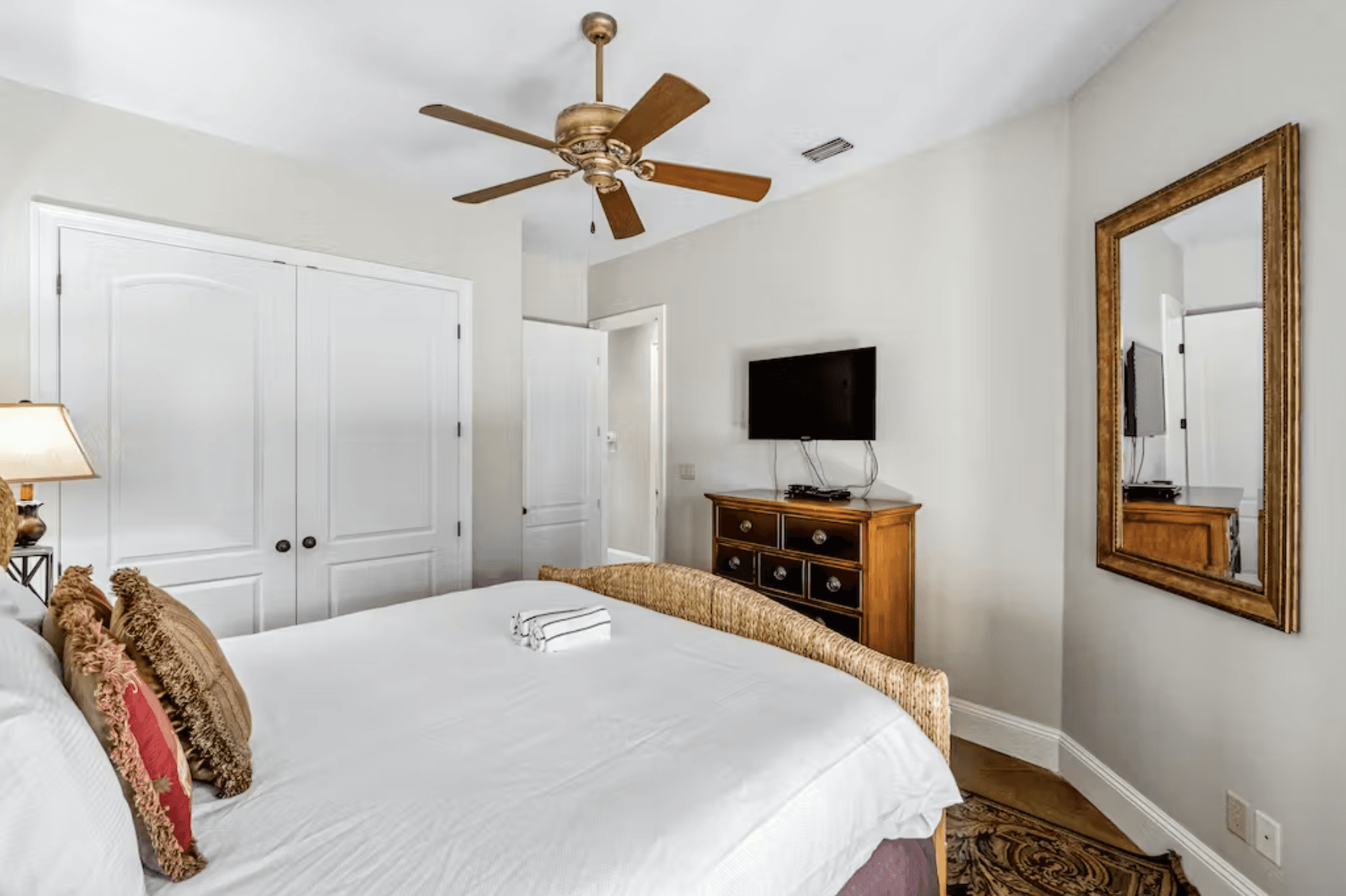 Villa by the Sea House - Image 27