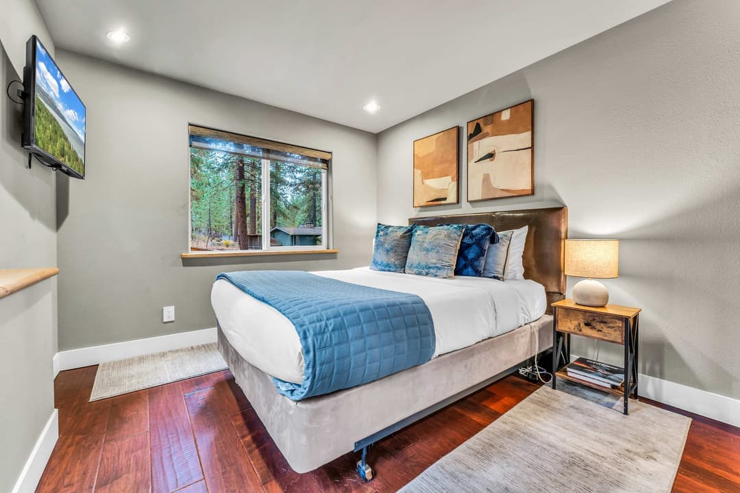 Upscale Incline Village Home - Image 24