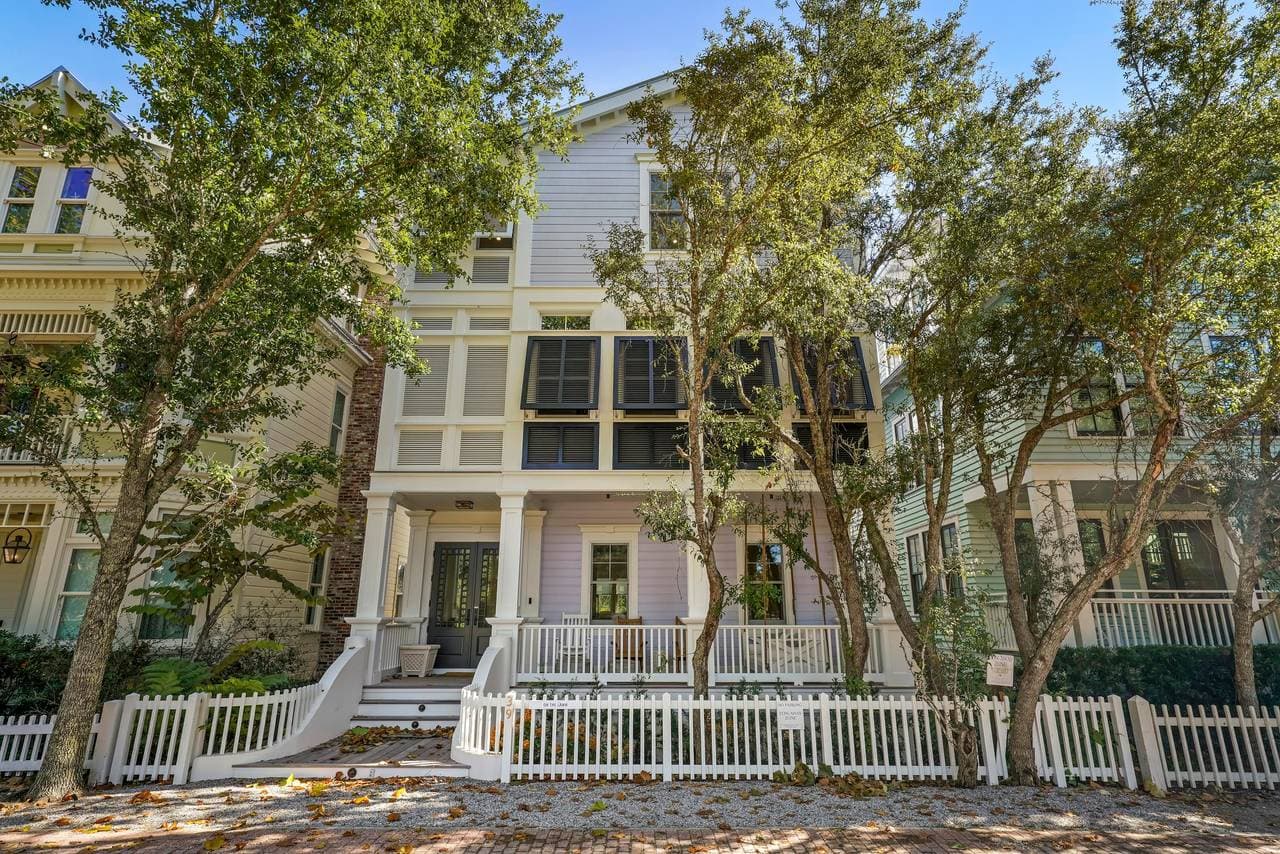 On the Lawn Villa - Image 2