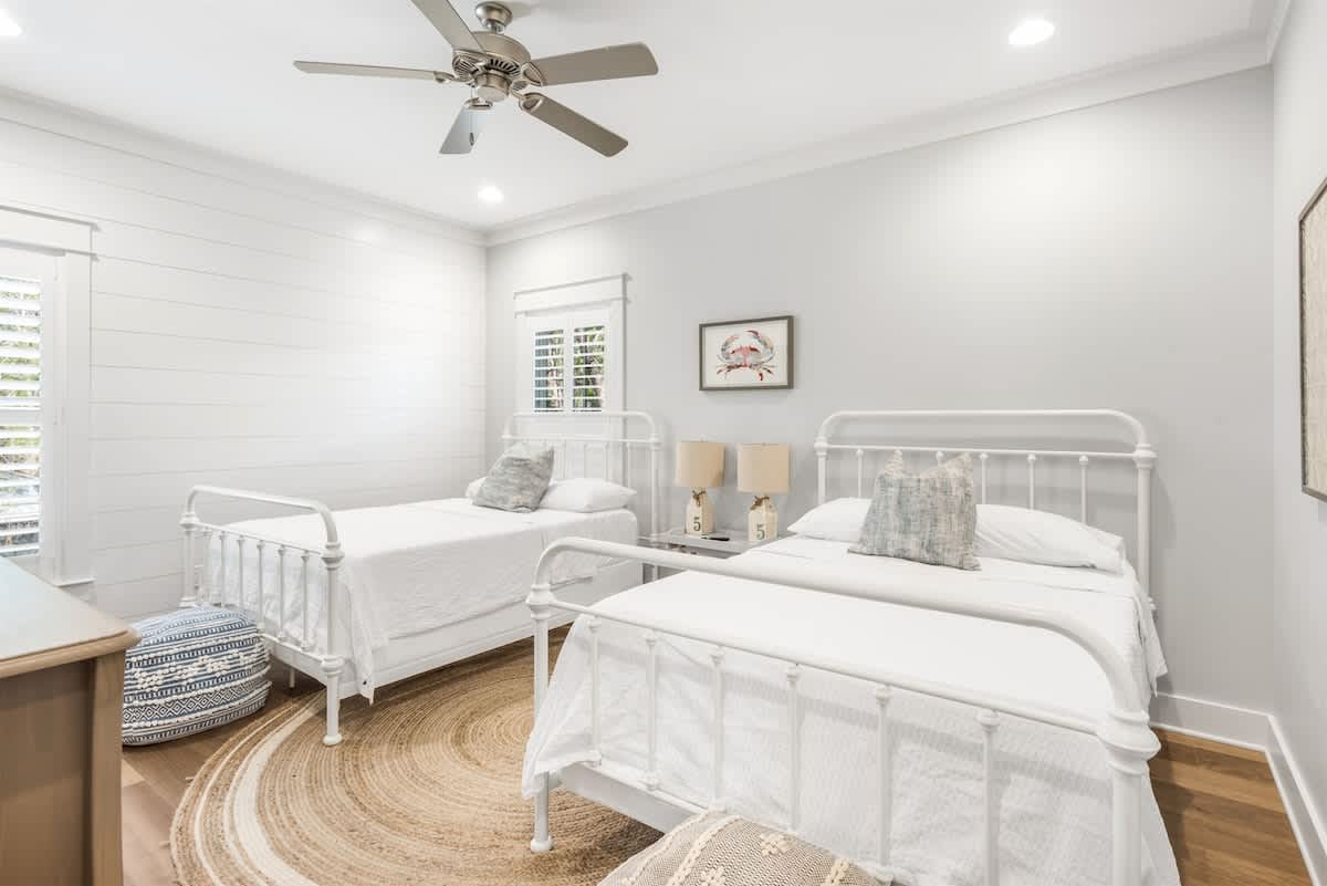 Southern Tides - Image 21