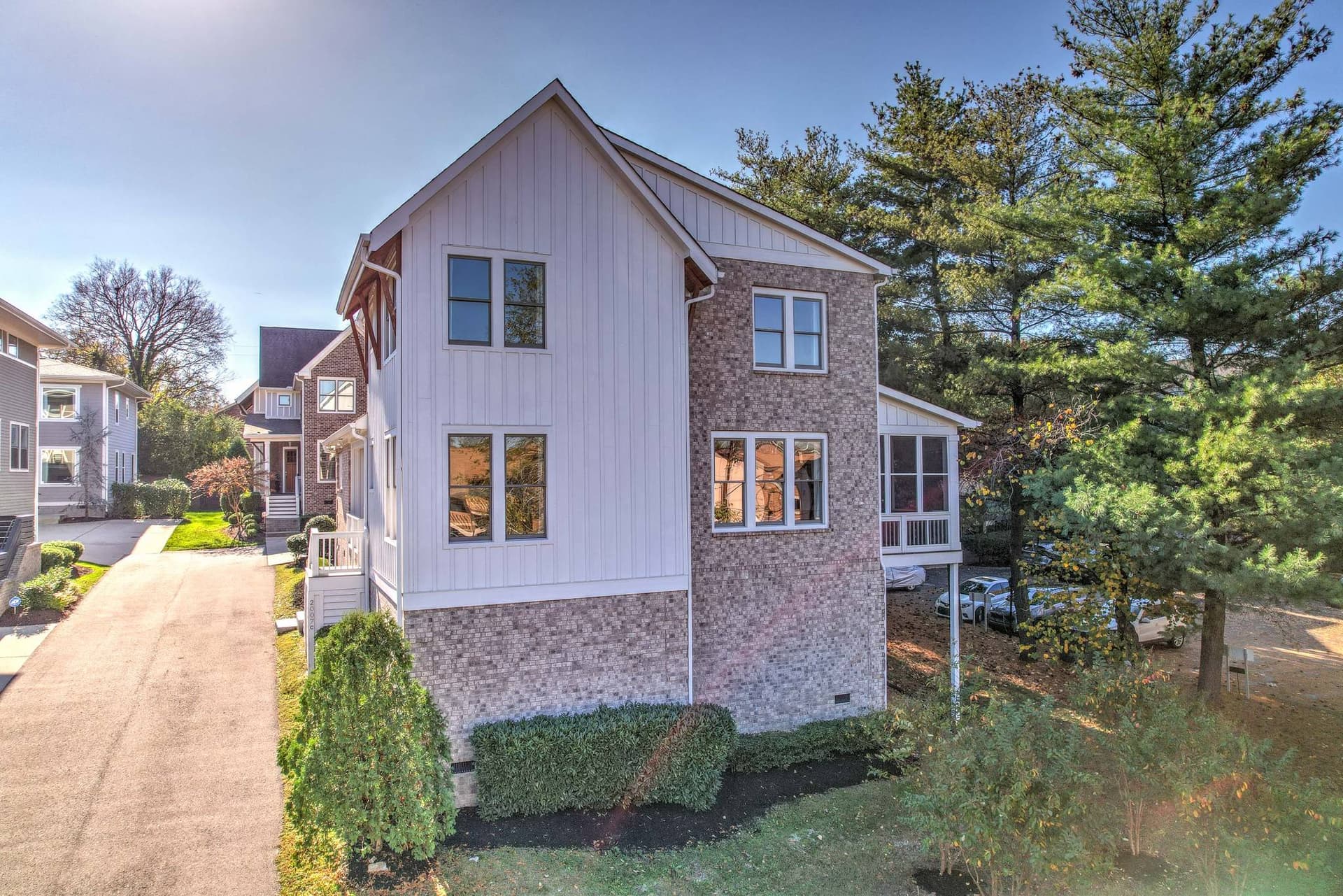 Nashville Lombardy - Image 6