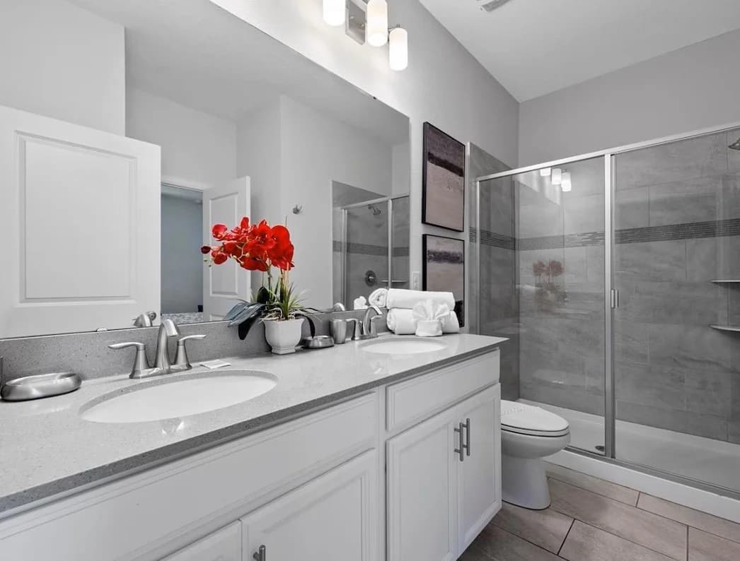 Pebble Beach Hideaway - Image 21