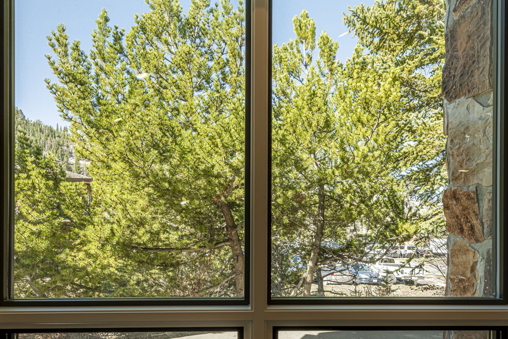 BeUTAHful Retreat - Image 15