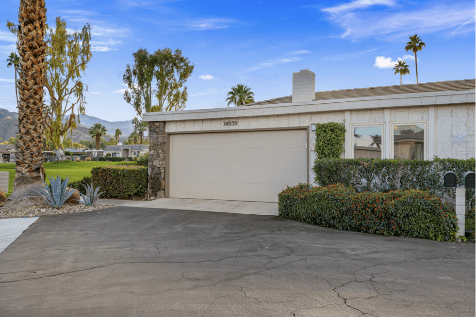 Wells in La Rocca - Image 83