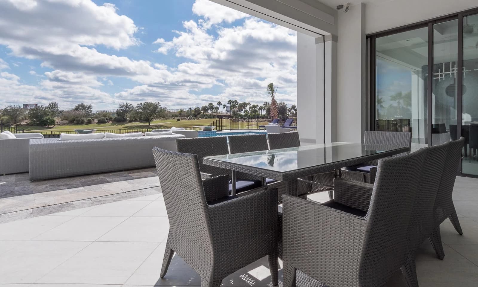 The Outstanding Oasis - Image 64