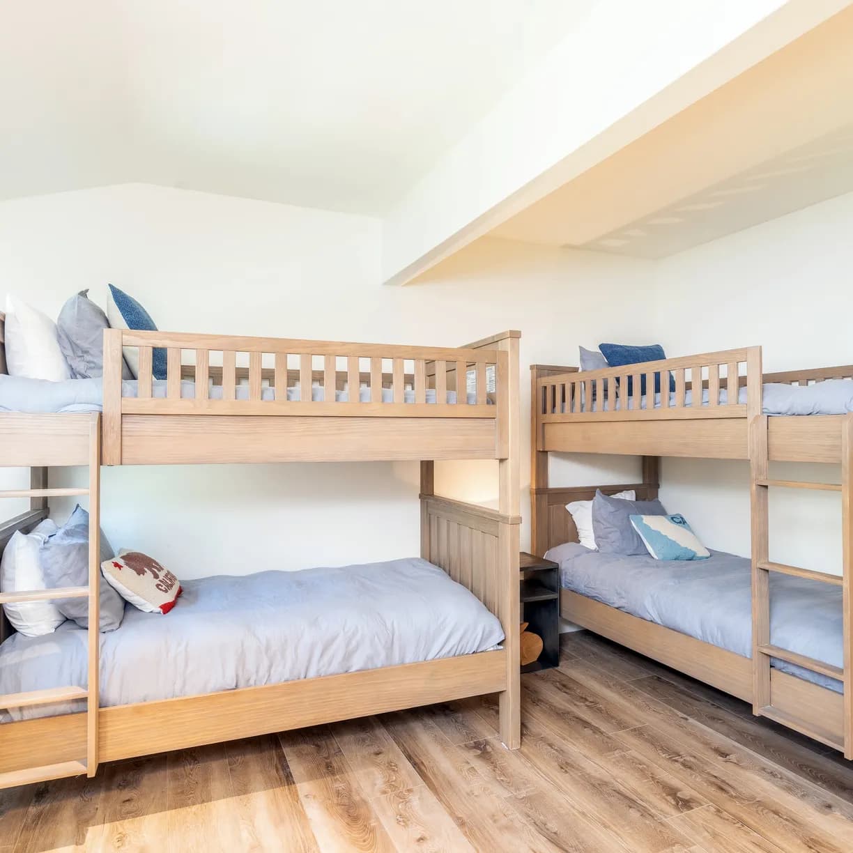 Manitou Riverhouse #115 - Image 9