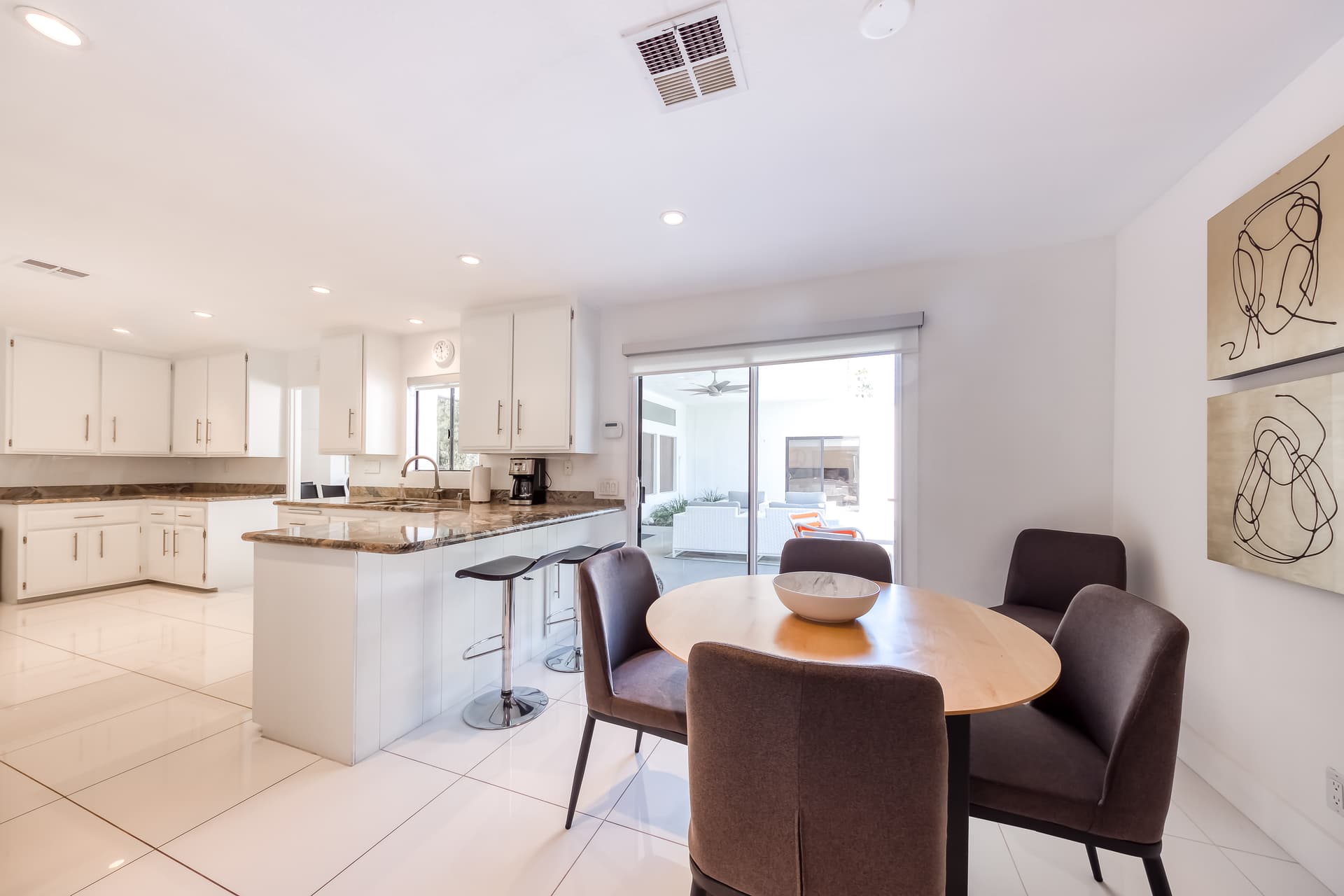 Mountain View Oasis House - Image 8