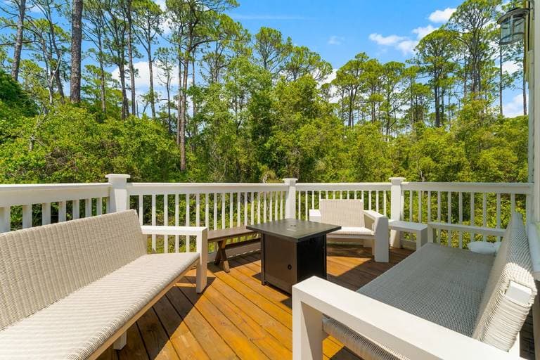 Wonderland at Treetop - Image 9