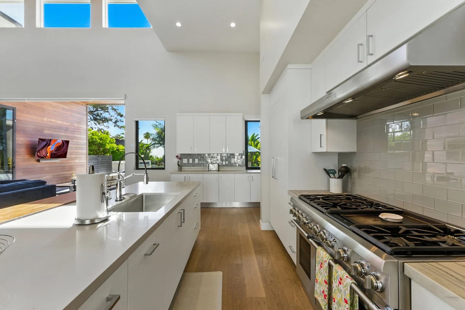 Coastal Paradise - Image 16