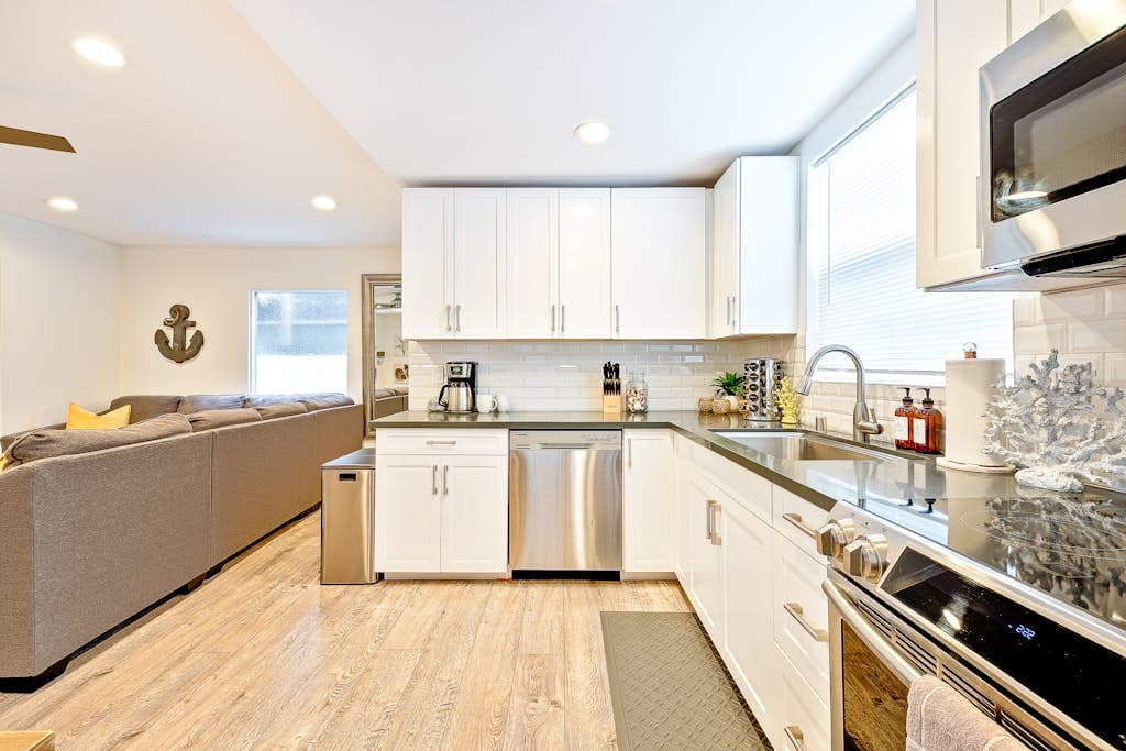 Retreat Compound - Image 9