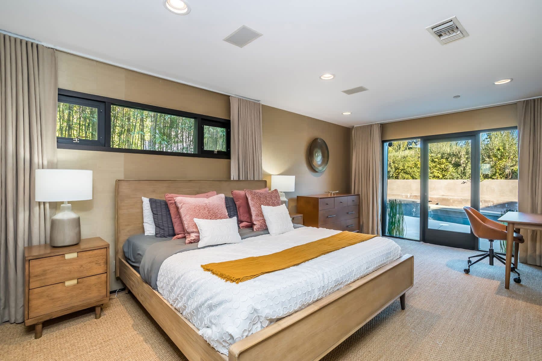 Bird Street Home - Image 25