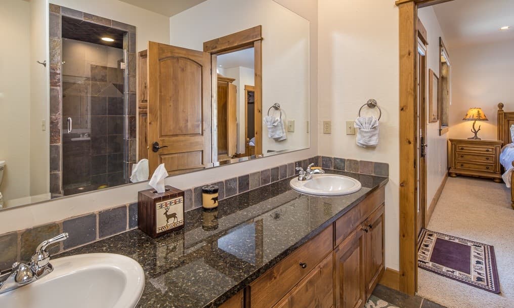 Runner Road Home - Image 11