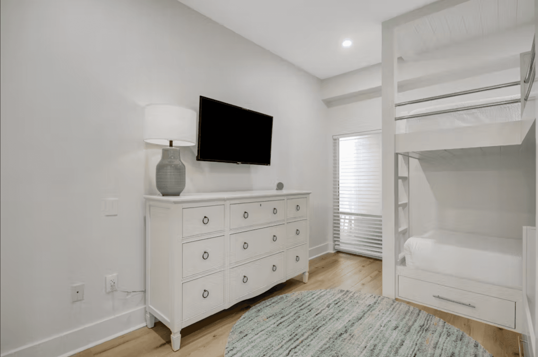 Beachy Keen Retreat - Image 17