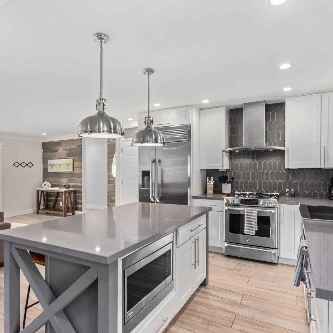 Sunset on 11th - Image 15