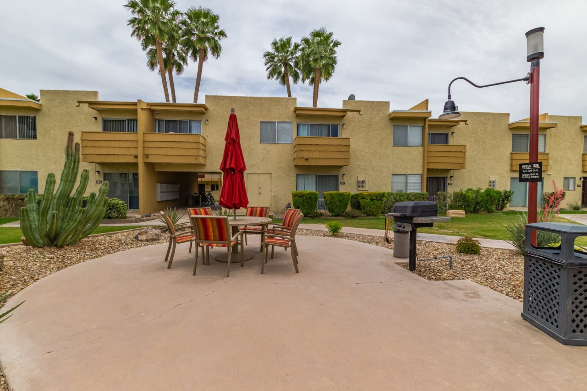 Camelback House - Image 26