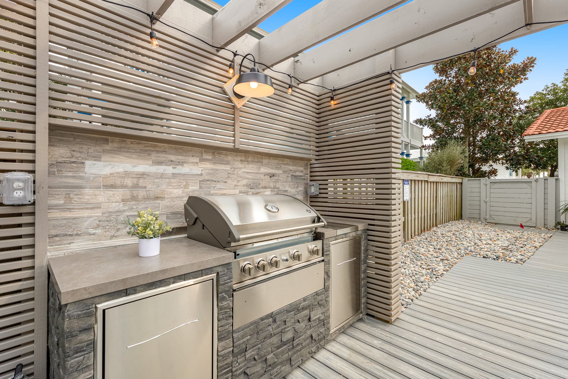 Seaview Hideaway House - Image 32