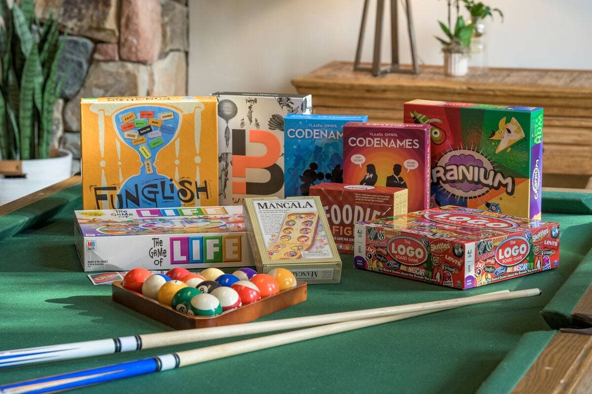 Four Sisters - Image 13