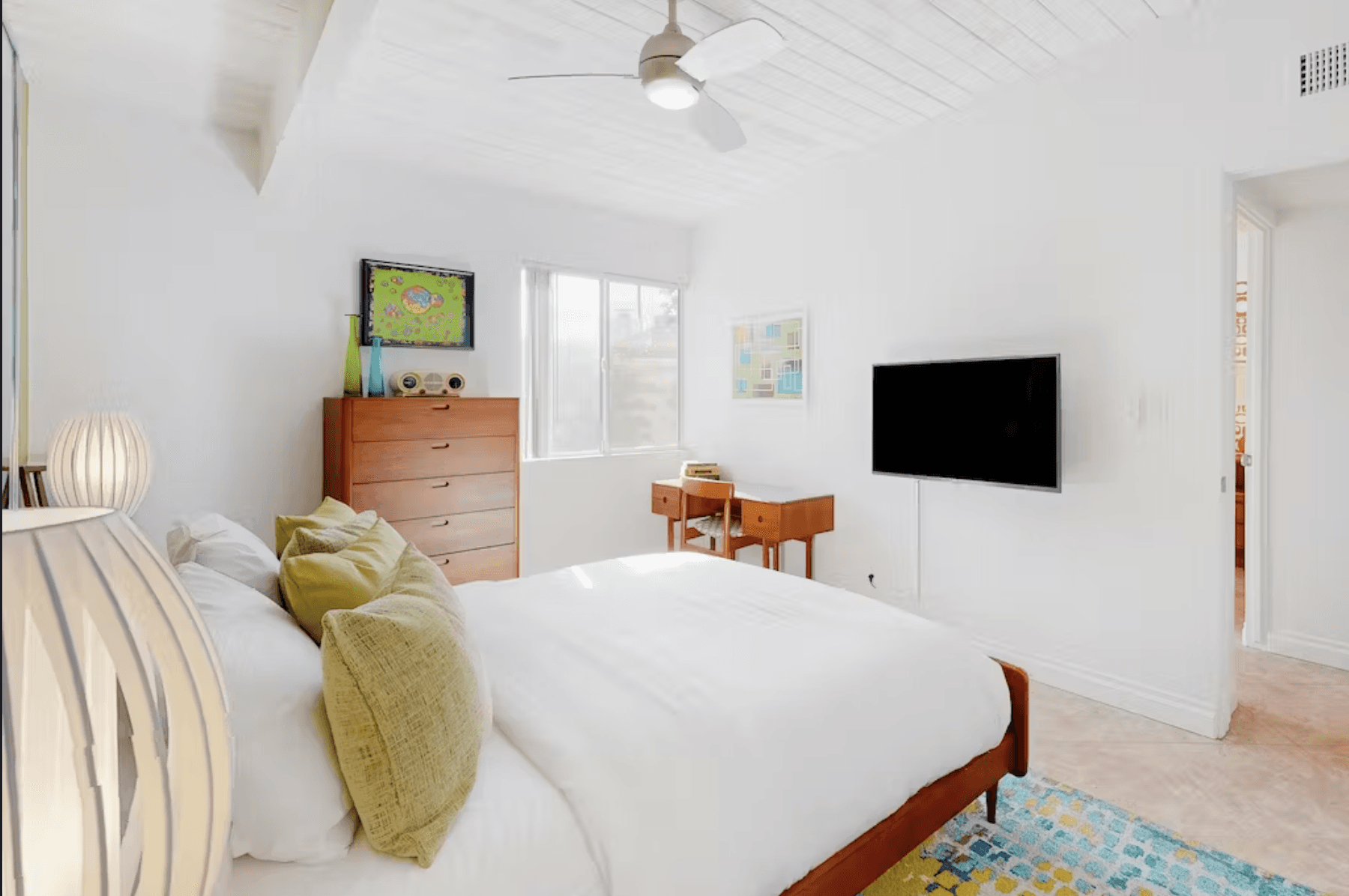 Golden Desert Willow Home - Image 11