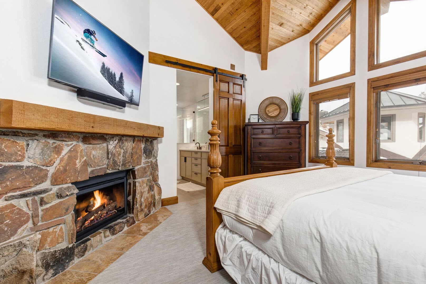 Ontario Lodge - Image 18