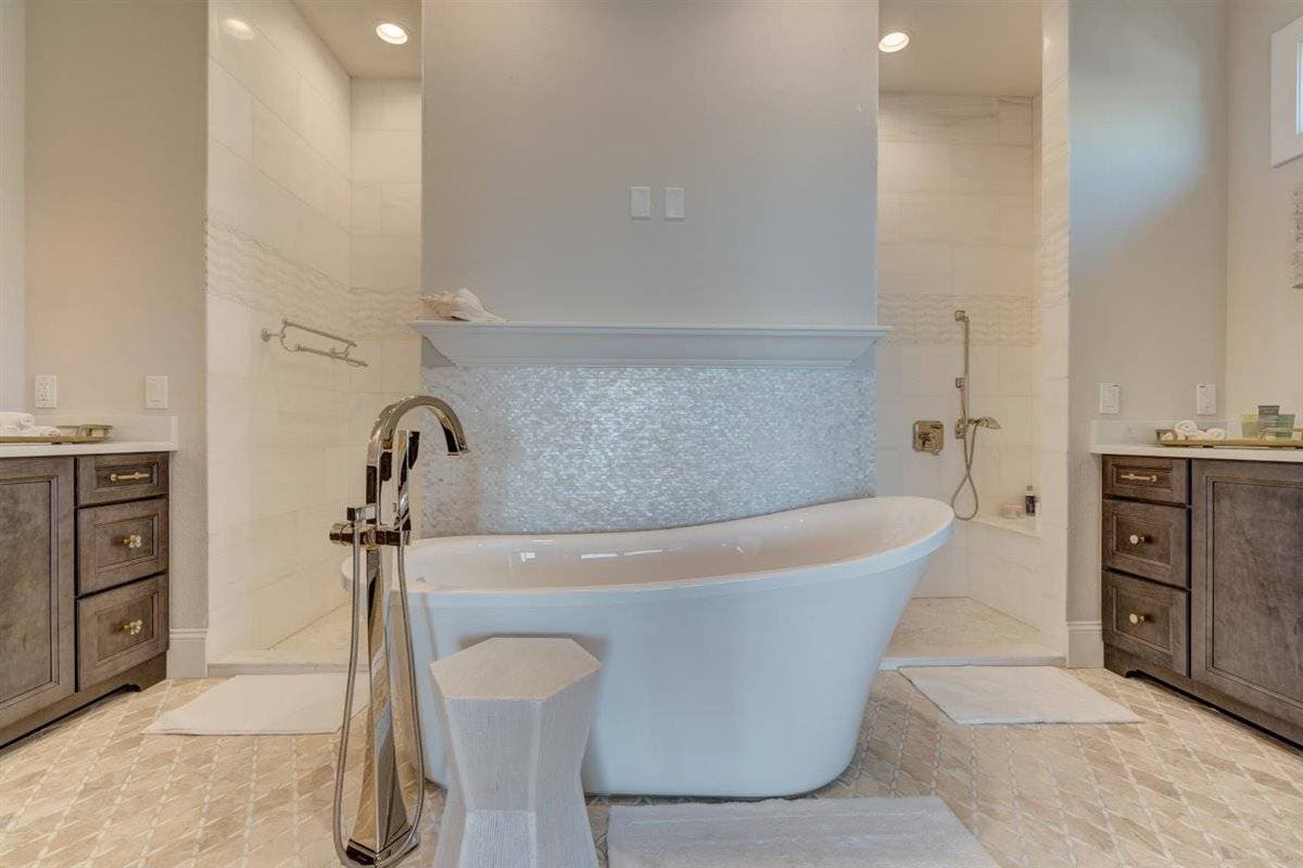 Bayside Paradise Mansion - Image 72