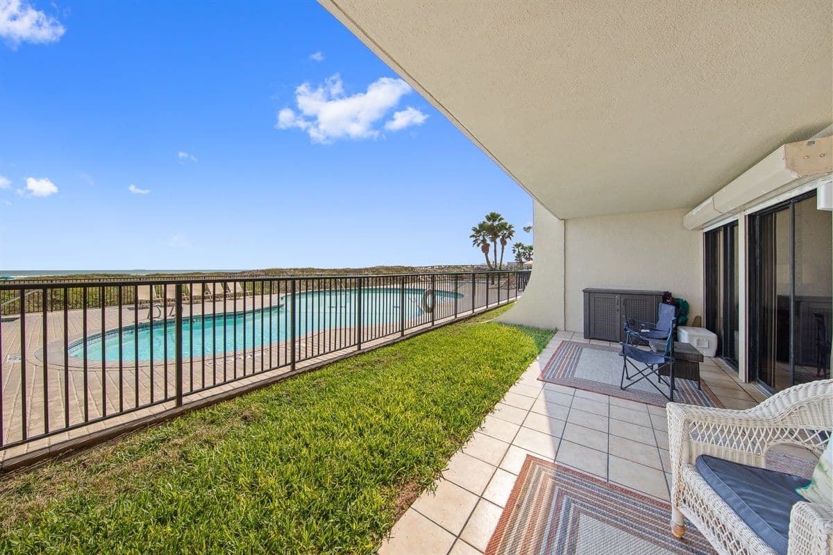 Ocean Vista Towers - Image 19