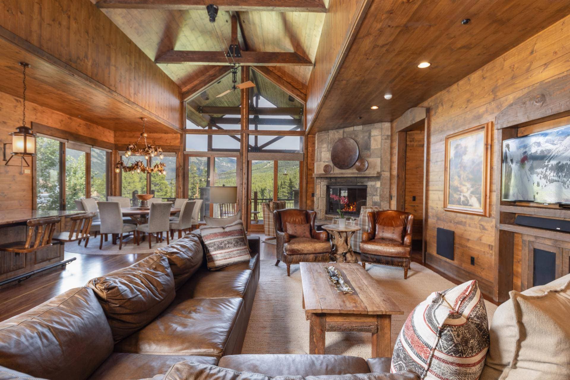 Lumber Jack Lodge - Image 4