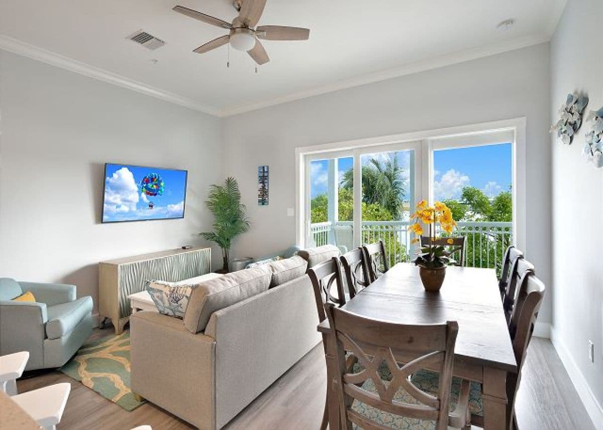 Upper Bayview South - Image 2