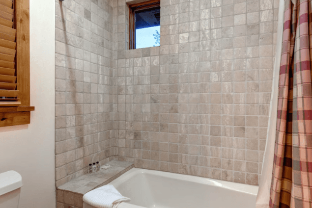 Edge Home - Image 20