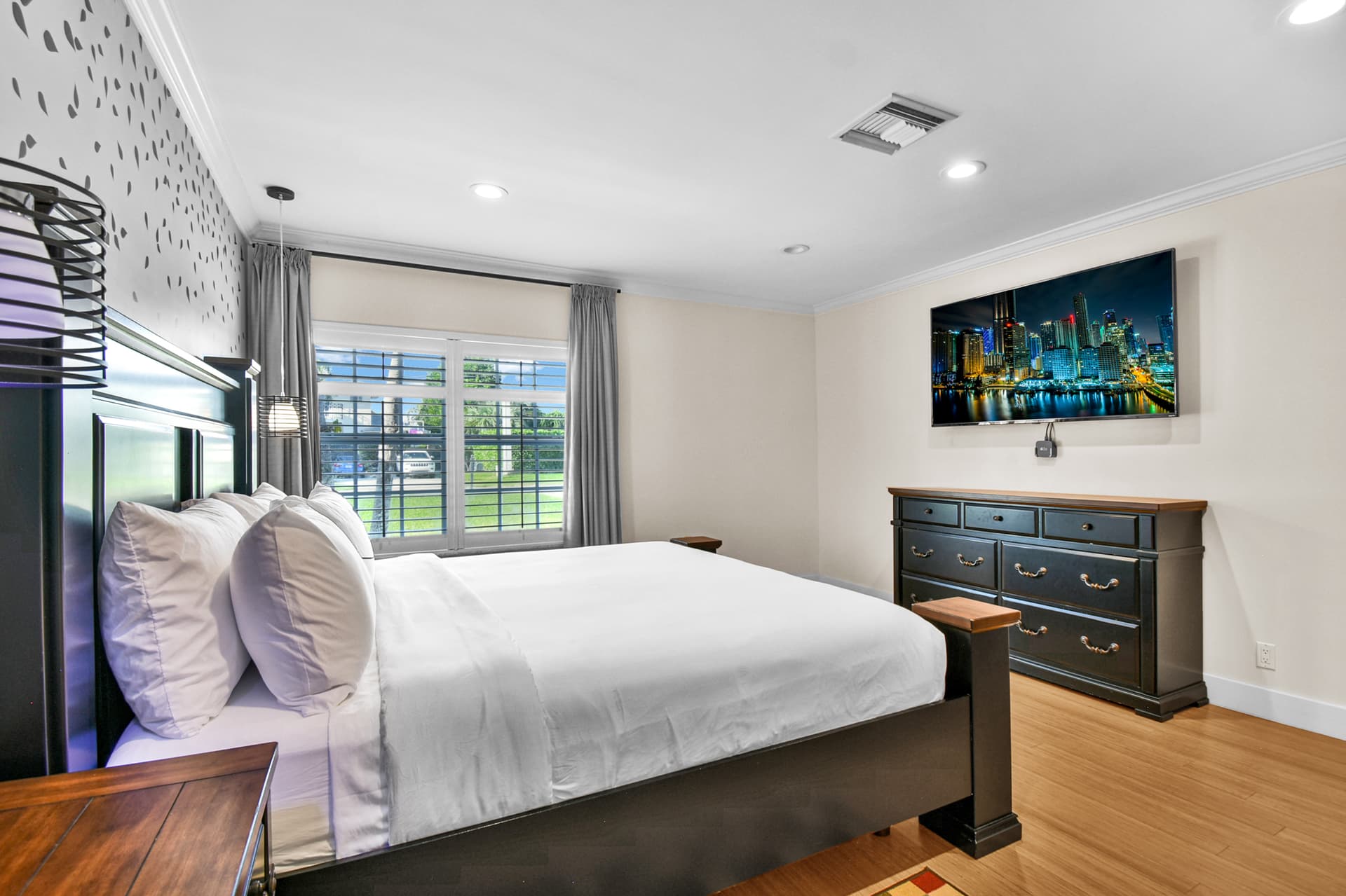 Diane House - Image 29