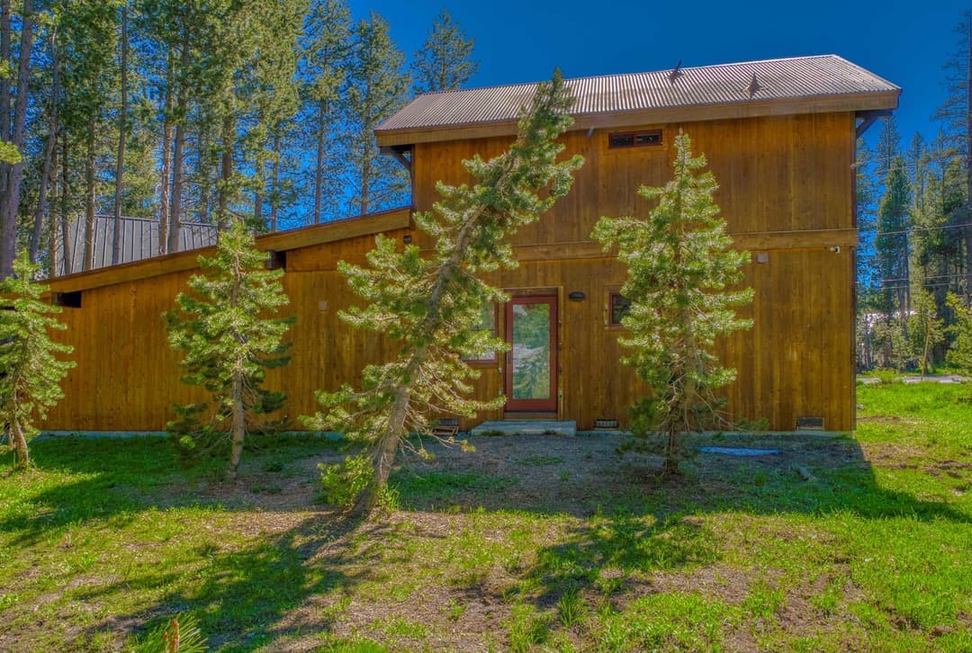 Soda Springs Ski & Lake Retreat - Image 35