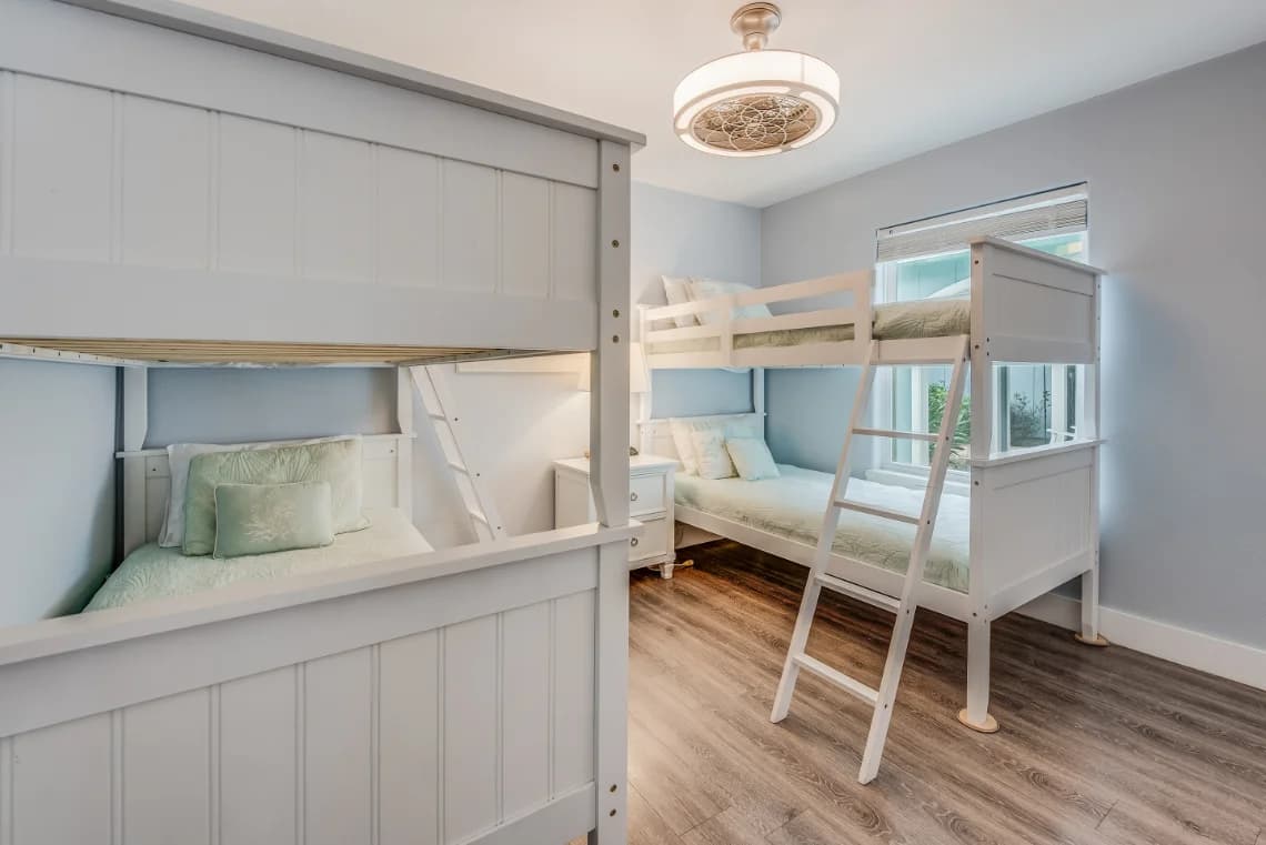 Diving Dolphin - Image 17