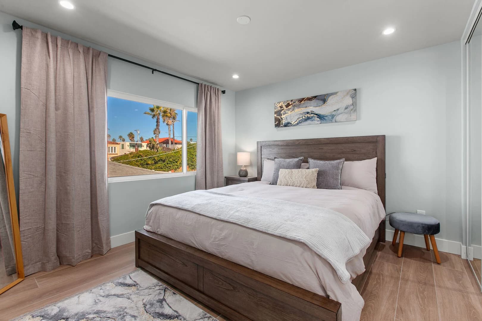 Neptune Home at Windansea B - Image 16