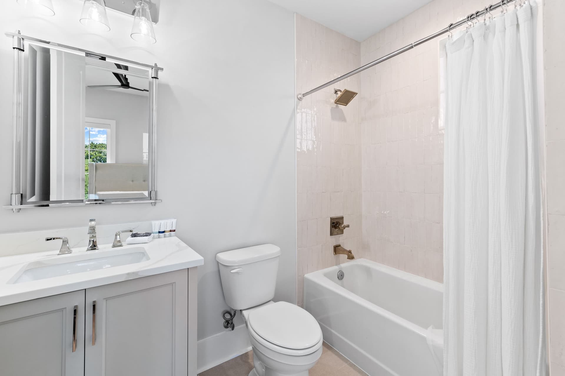 Peacock Place - Image 35