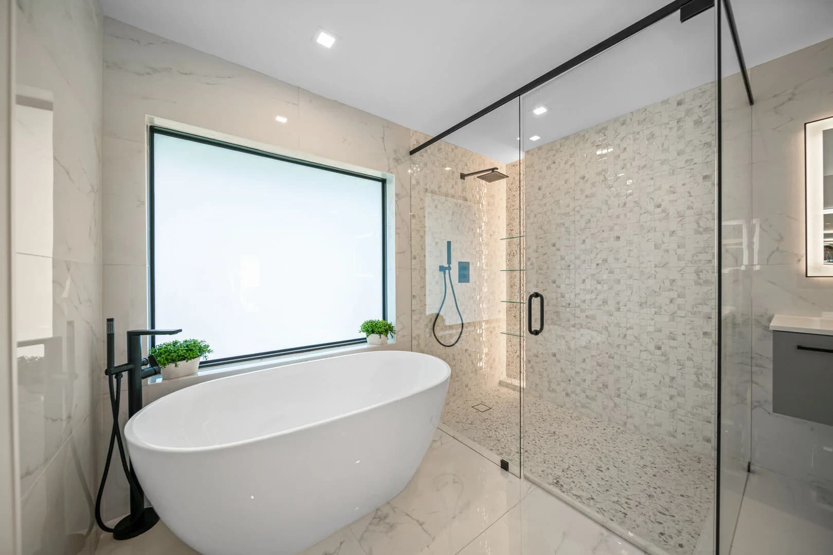 Waters Edge #906 - Image 26