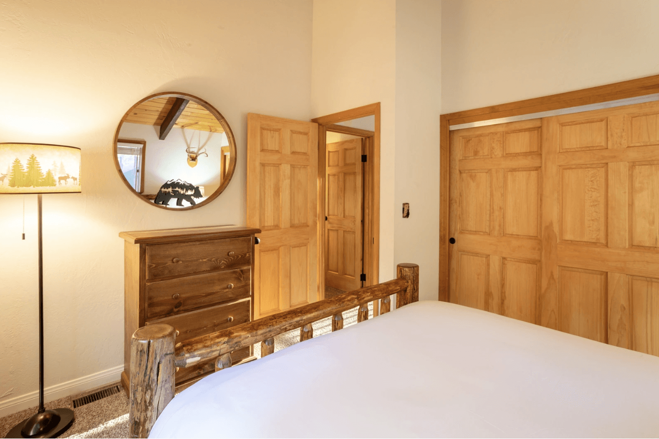 Bear's Lair - Image 18