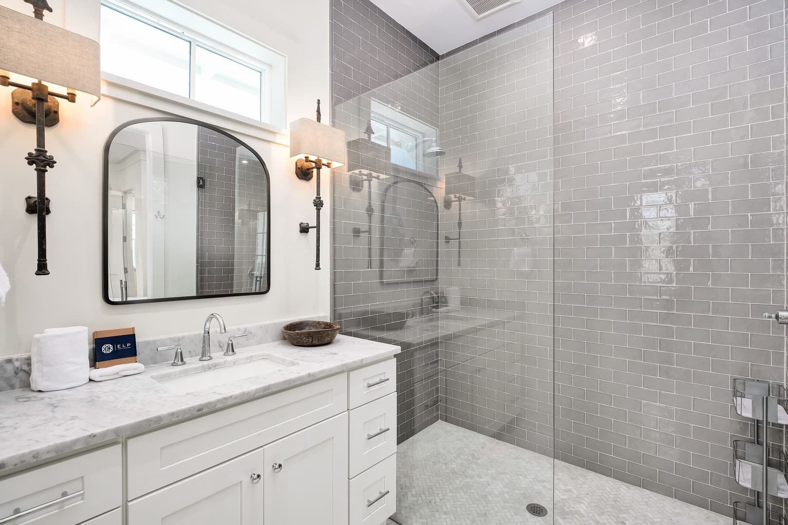 Double Trouble - Image 46