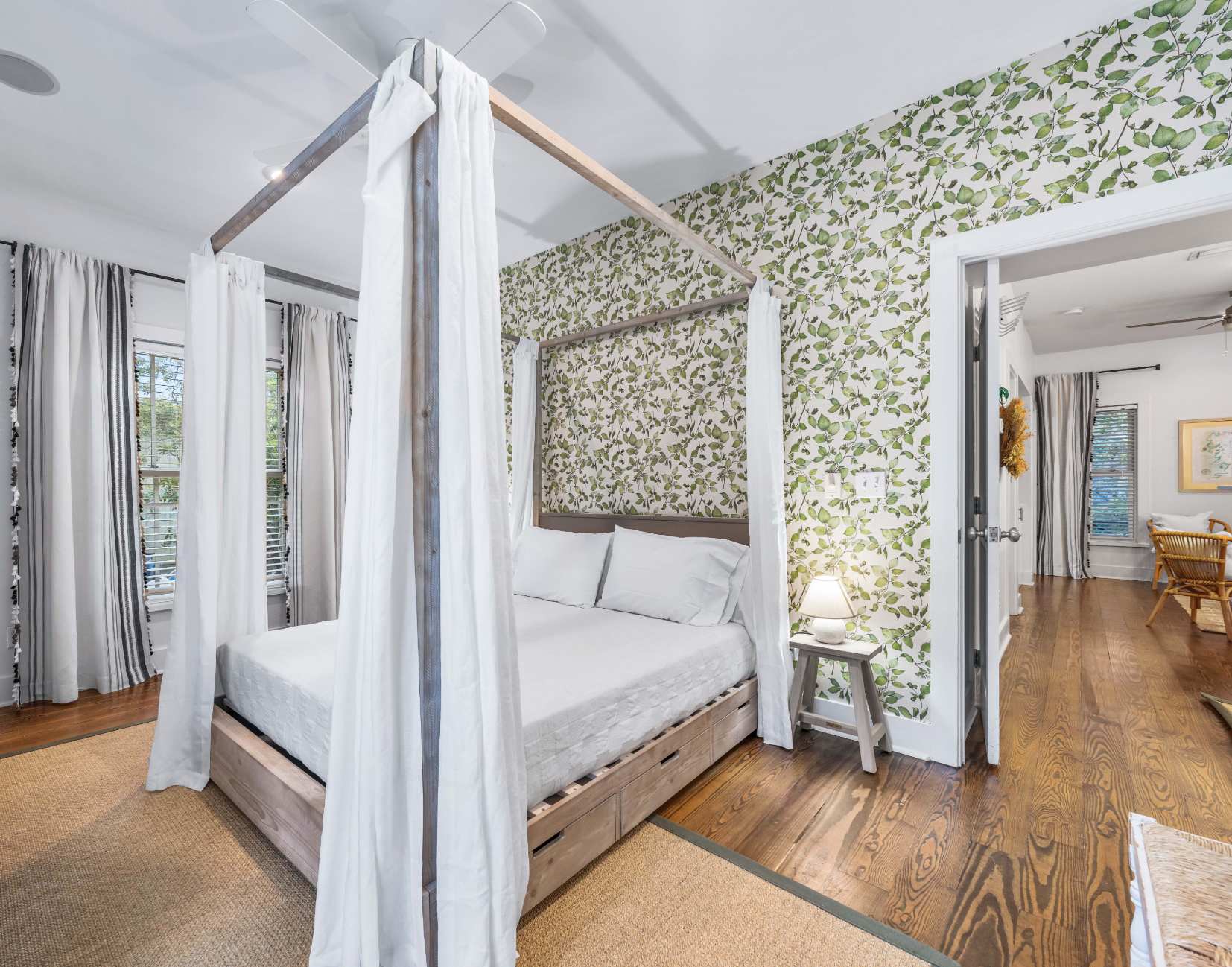 Story House - Image 11