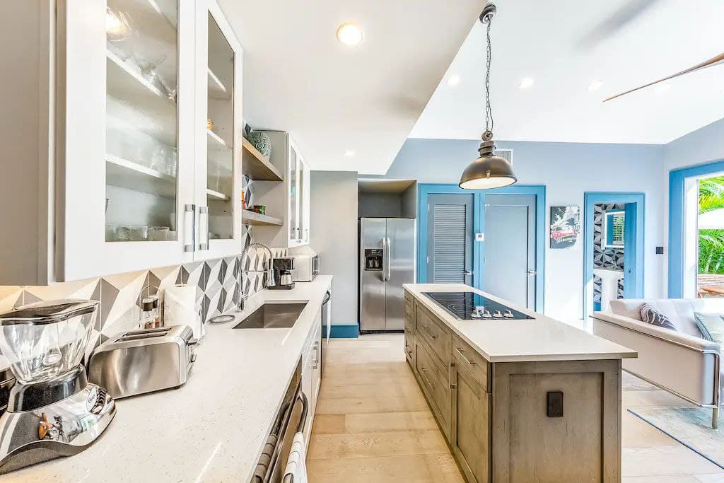 Tropical Vibes - Image 25