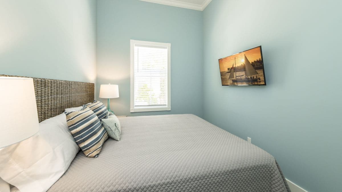 Sunset South - Image 9