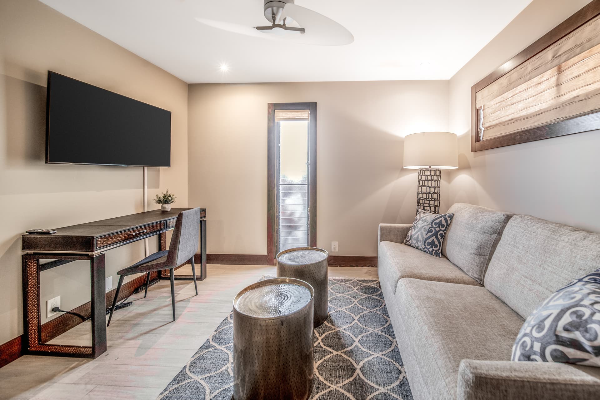 Kona Seaside Yacht Villa - Image 9