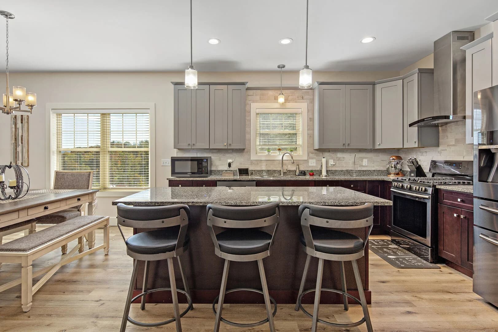 Hilltop Splendor House - Image 10