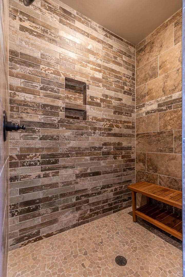 Bear Haven Hideaway - Image 15