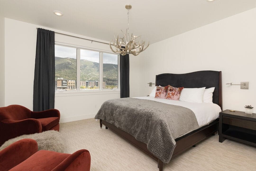 Luxe Living at Copper John - Image 4