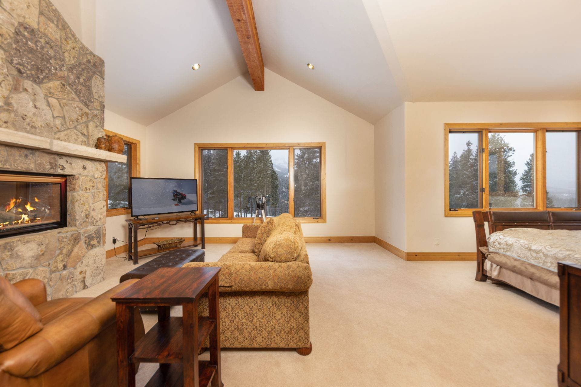 Fireside Villa - Image 24